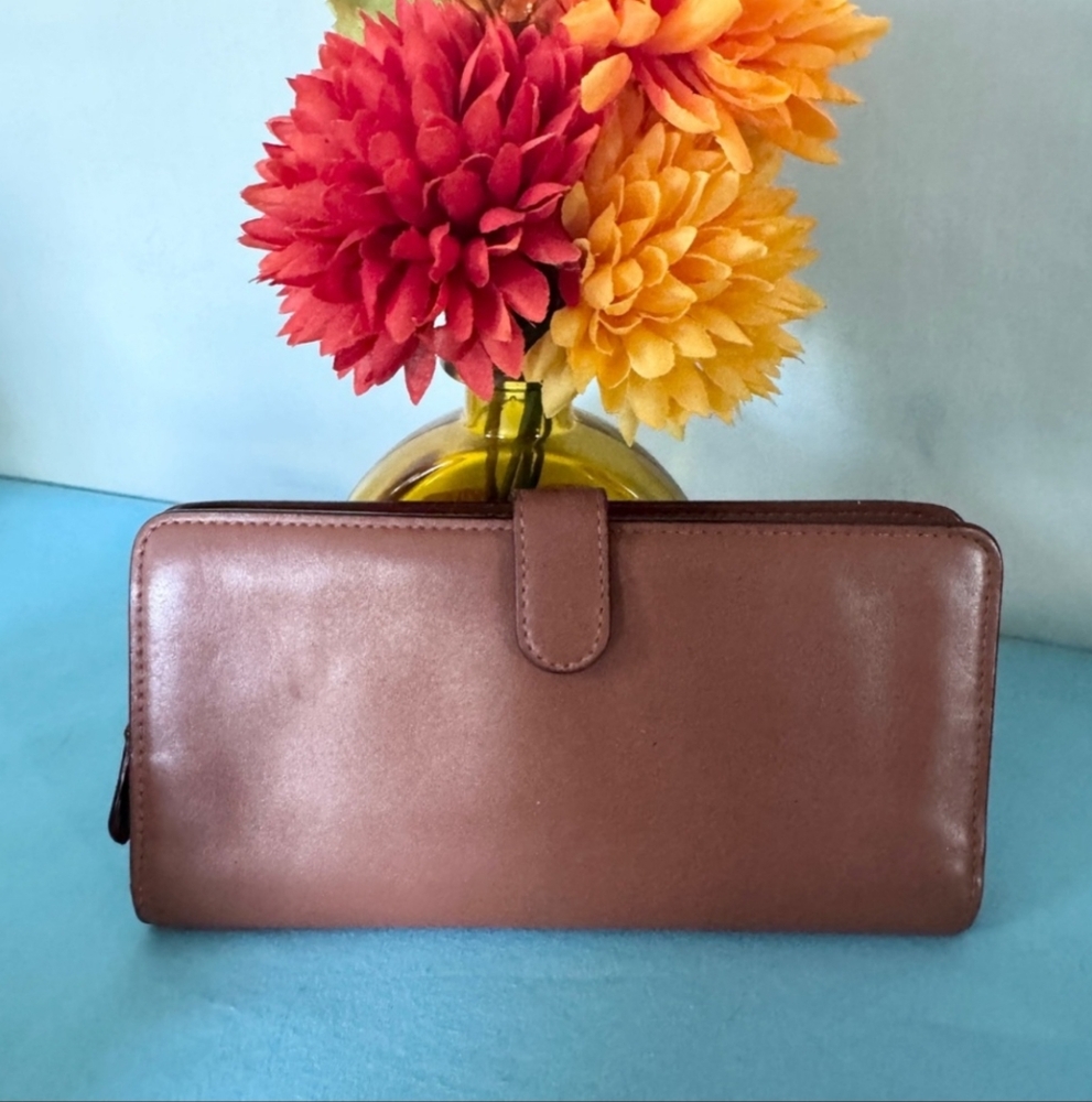 Coach Vintage Tan Leather Clutch/Wallet - Picture 2 of 5